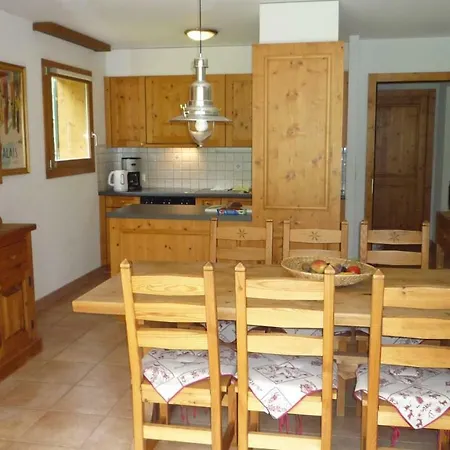4-8 Bed Deluxe Garden Apt In Baths + Summer Multipass 아파트
