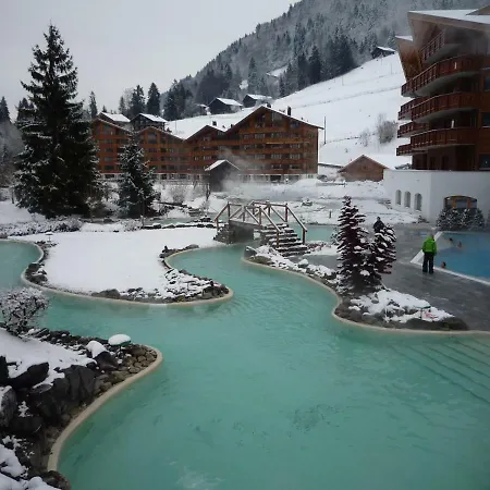 4-8 Bed Deluxe Garden Apt In Baths + Summer Multipass 아파트 Val dʼIlliez