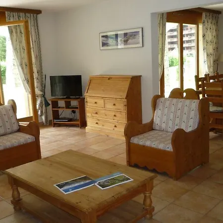 4-8 Bed Deluxe Garden Apt In Baths + Summer Multipass Val dʼIlliez